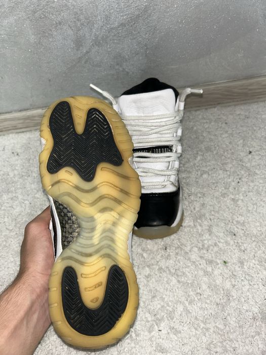 Jordan 11 Retro.