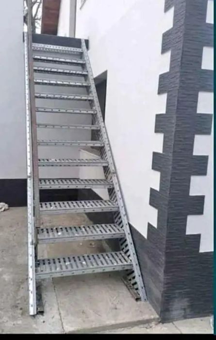 Scări metalice galvanizate