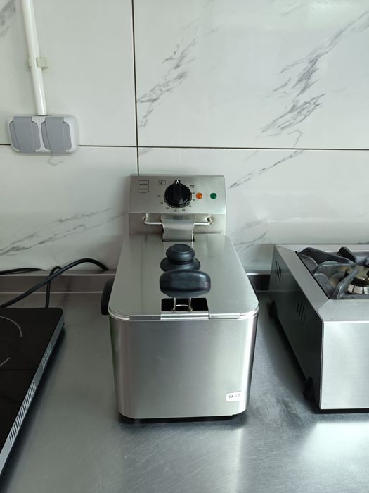 Echipamente HoReCa - fripteuza, aragaz, lada frigorifica, frigider
