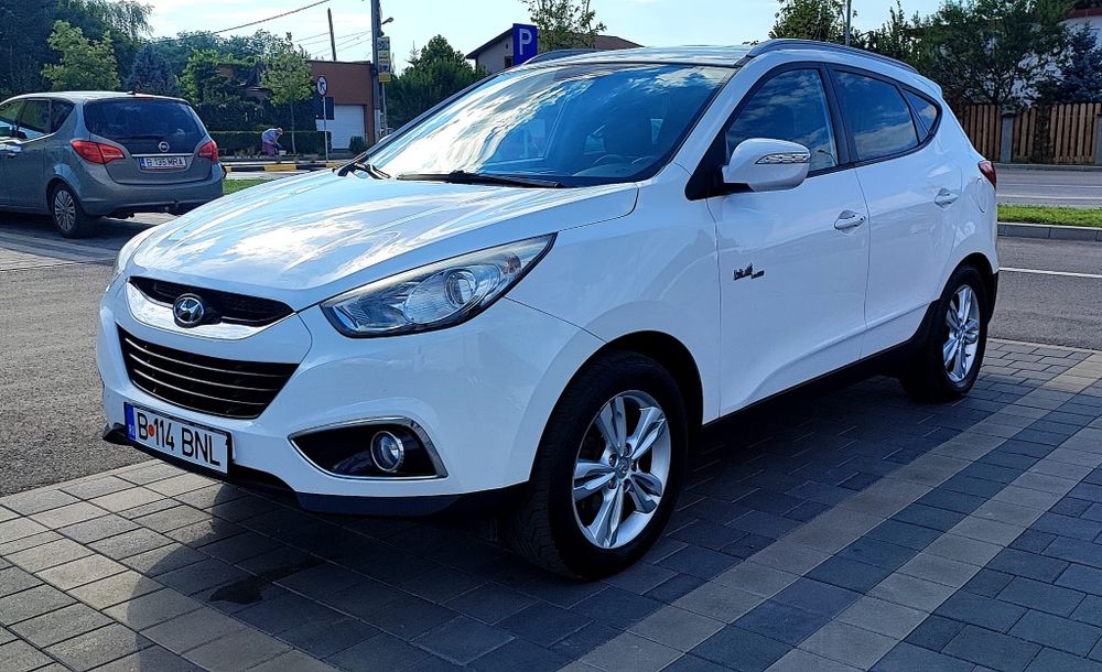 Hyundai IX35  1.6 benzină  manuala