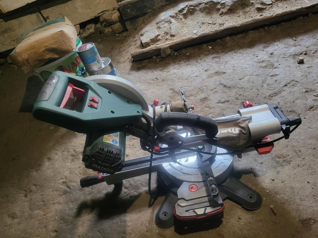 Ferăstrău circular metabo