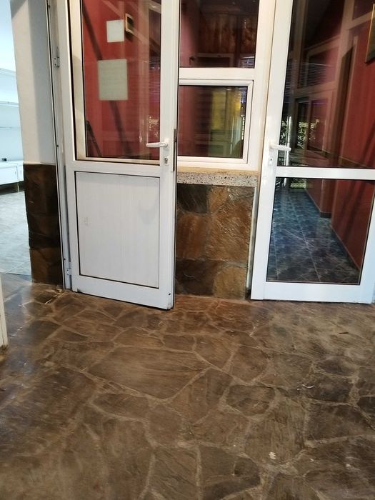 Дава под наем магазин