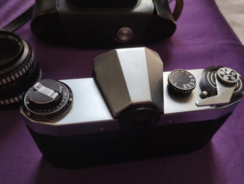 Aparate foto Praktica PL nova si Zeiss Ikon