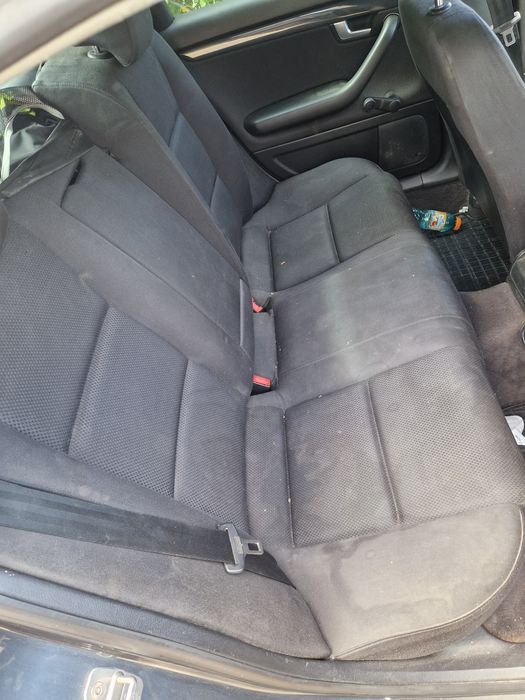 Dezmembrez audi a4 b6 131 cp cod motor AWX