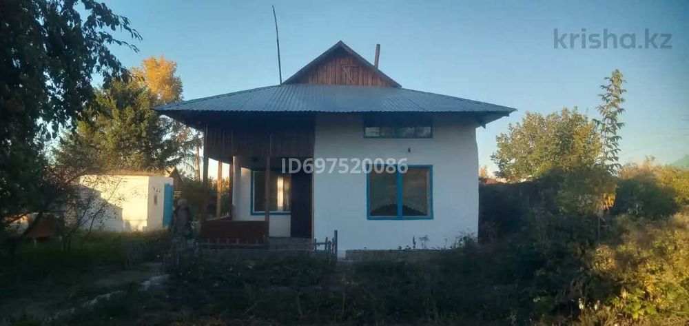 Отдельный дом \ Восточная правая \ 1663\ с огородом