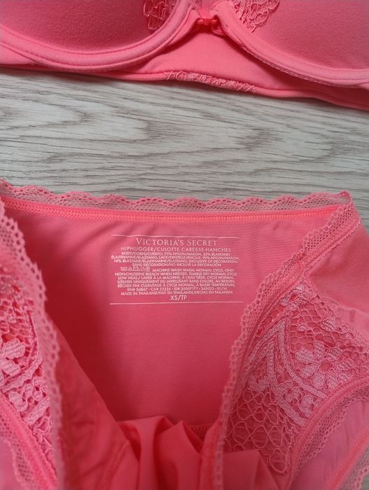 Set sutien si chilot VICTORIA'S SECRET