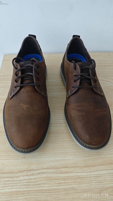 Обувки Clarks нови