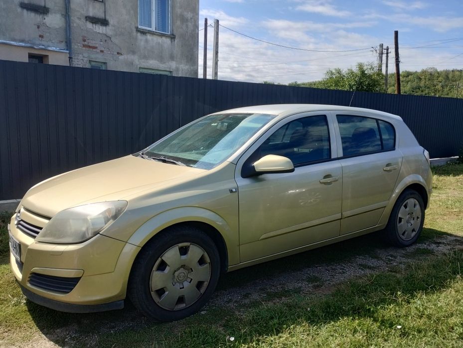 Vand sau schimb  astra h 1.4