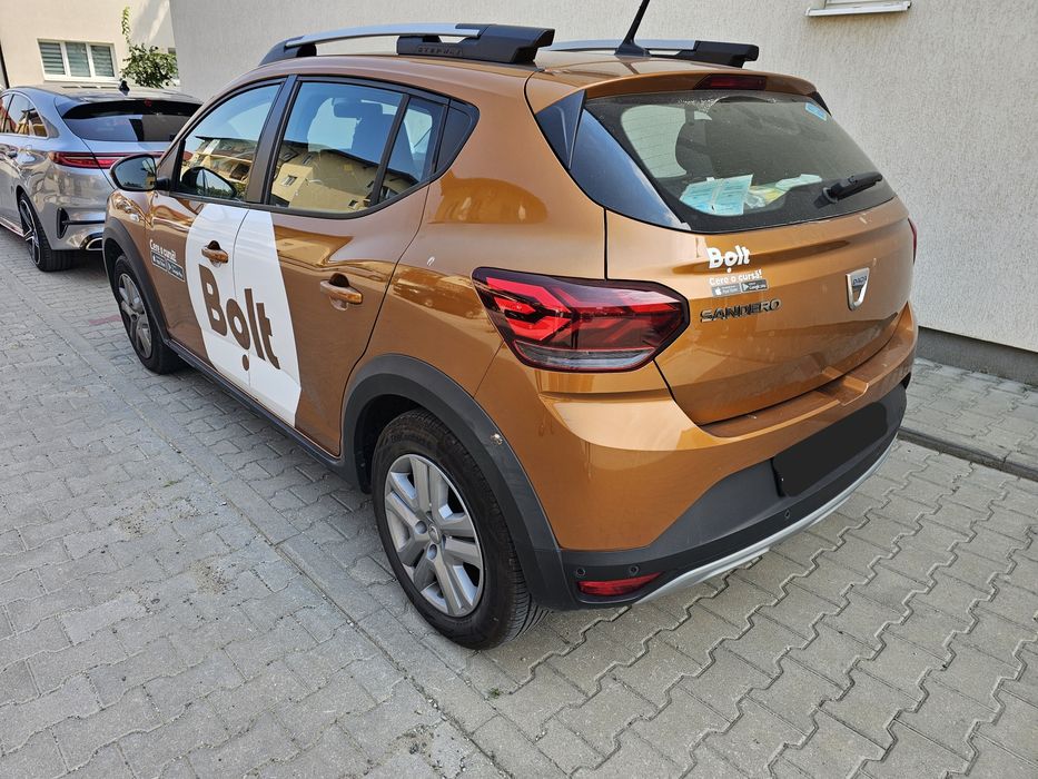 Inchiriez Dacia Sandero Stepway AUTOMATA GPL 2023 Bolt/Uber Sibiu