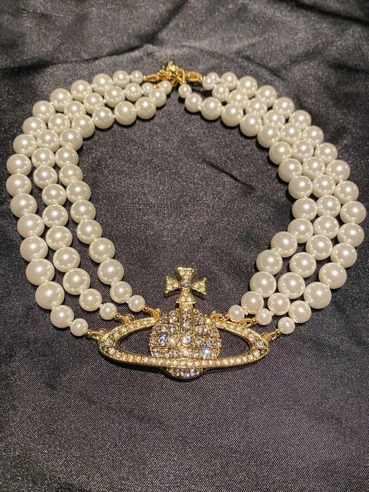 Vivienne Westwood Колие