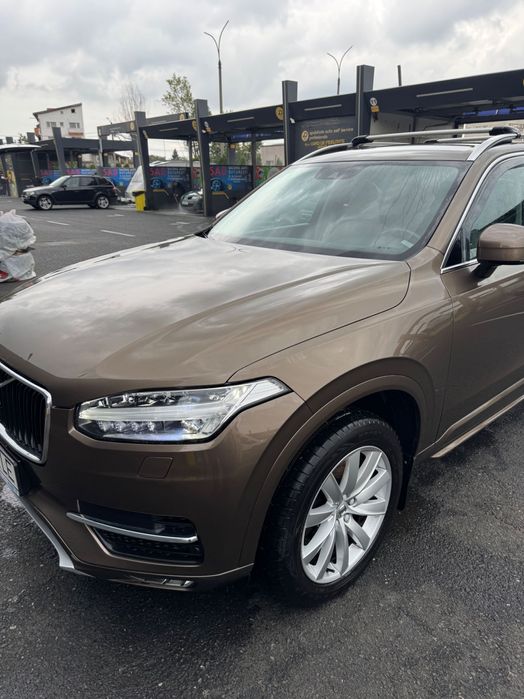 Volvo XC 90 Momentum