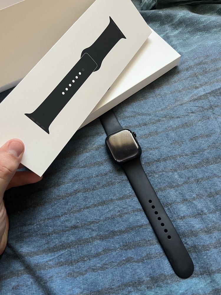 Apple Watch S10 2024 42mm с гаранция към Apple