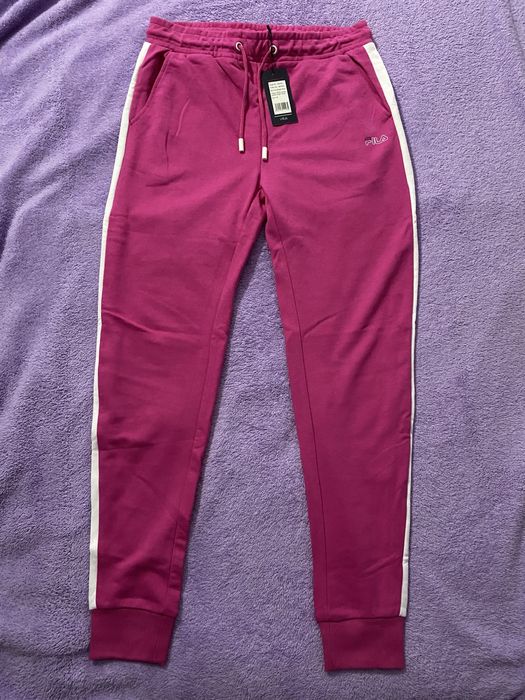 Розов спортен панталон Fila