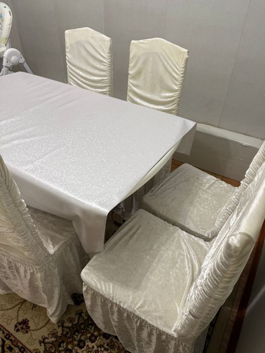Стол стулья чехол