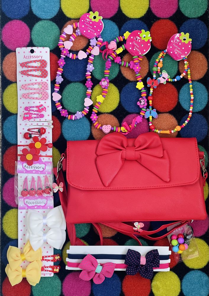 Set cadou accesorii și gentuță elegantă fetițe NOI