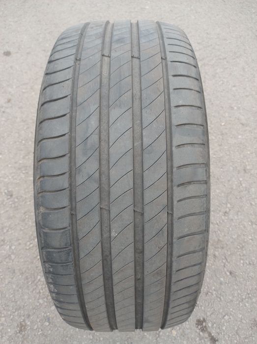 245/45r18 Michelin