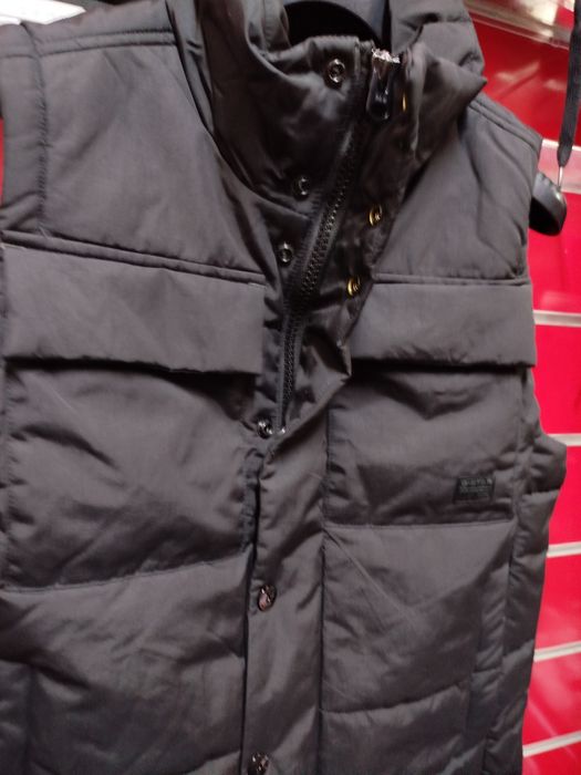 Водоустойчив елек G-Star Raw Foundation M нов мъжки черен грейка