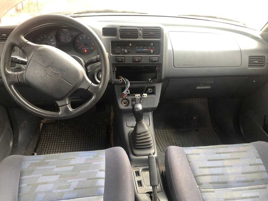 Dezmembrez Toyota Rav 4 2.0 Benzina 1998