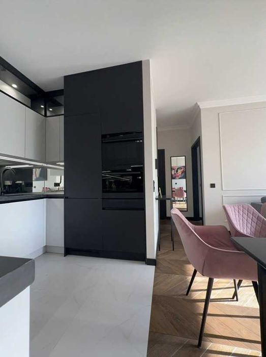 Продава се Тристаен апартамент в София, Бояна - 102 кв.м за 3600 €/кв.м - Снимка #2
