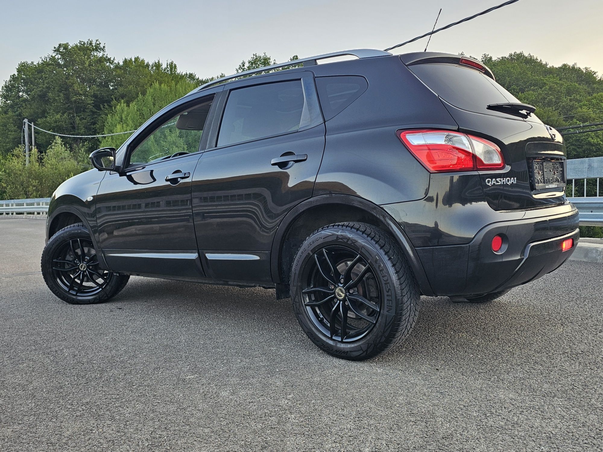 Nissan Qashqai/ 2012/ 1.6 BENZINĂ/Panoramic