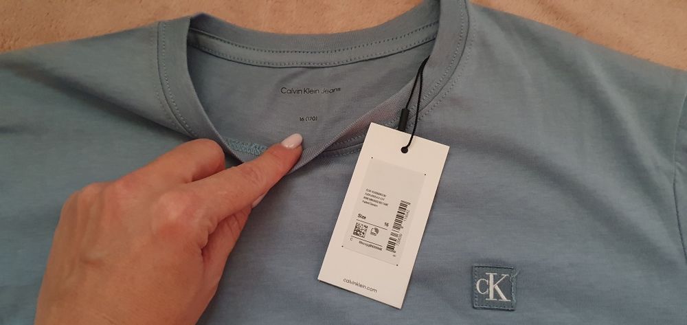 Tricouri baieti 12-16 ani CK originale NOI