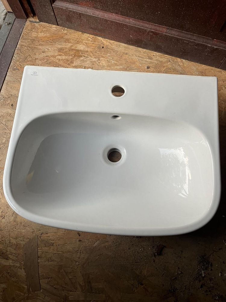 Lavoar ( ghiuveta) ideal standard 550 mm