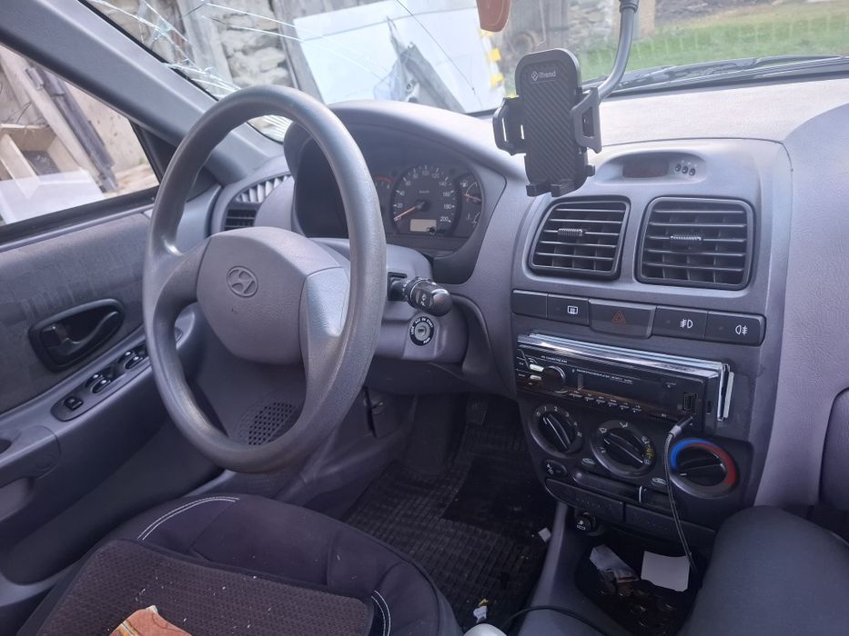 Hyundai accent facelift 2006 pentru dezmembrări