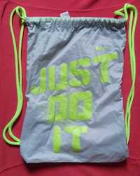 Rucsac fitness Nike stare excelenta curier gratuit pina in 24.12