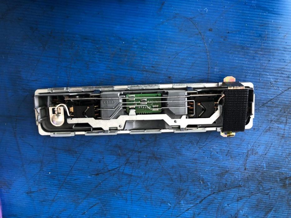 plafon lumini audi a6 c5