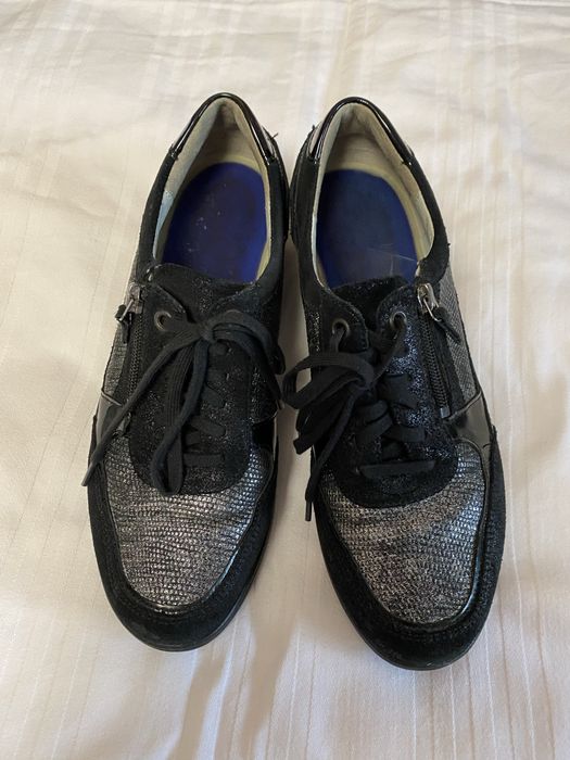 Pantofi piele negri