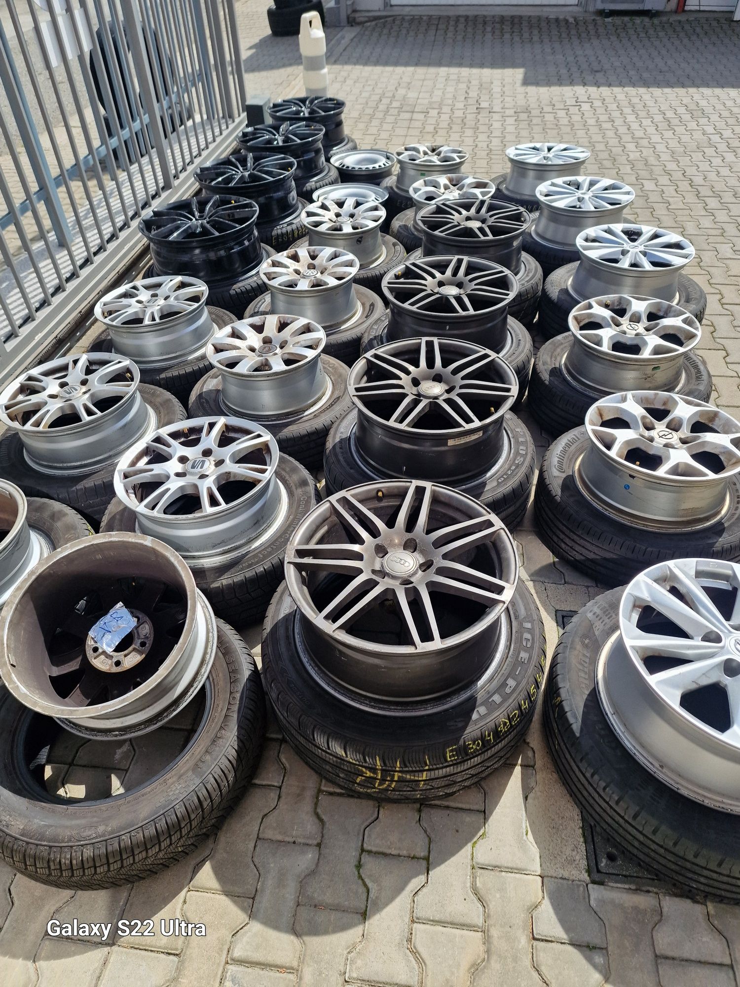 Volksvagen Audi Skoda Seat Mercedes Замъка Ямбол