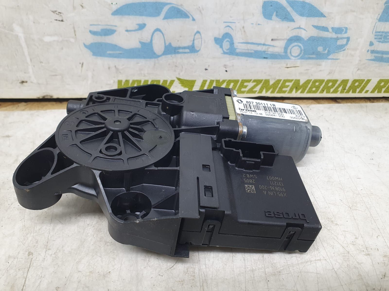 Motoras geam dreapta fata 807301111r Renault Fluence 1 [2009 - 2013]