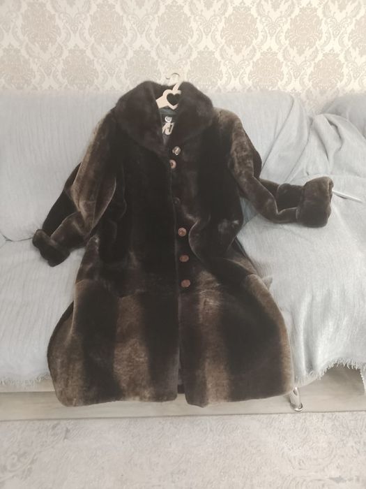 Шуба цигейка 52р ,20000 тг