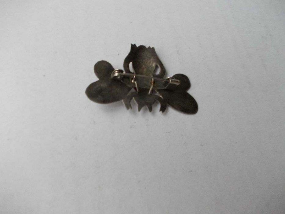 Brosa veche din argint albina