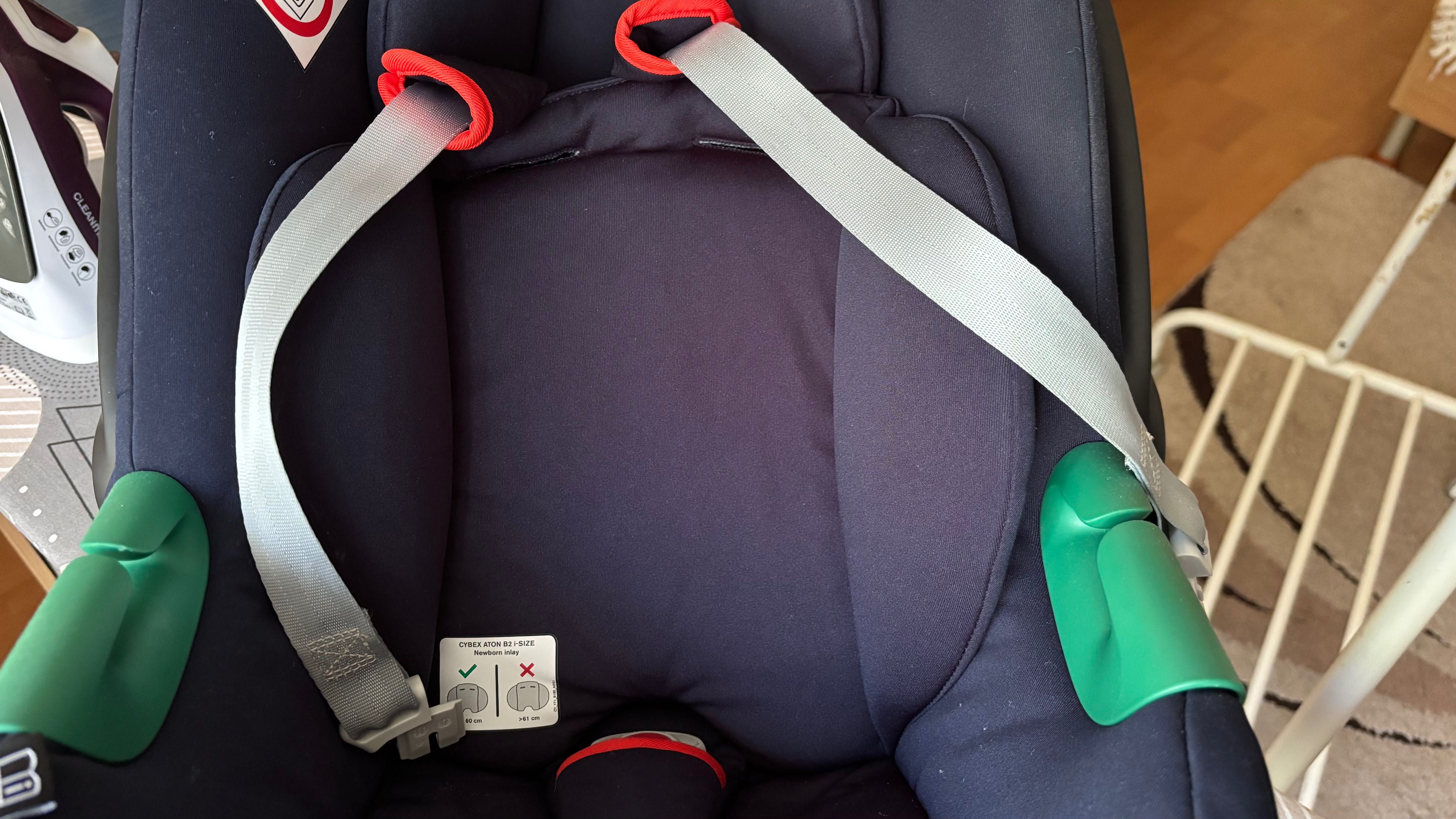 Стол кошница за кола CYBEX Aton B2 с адаптери