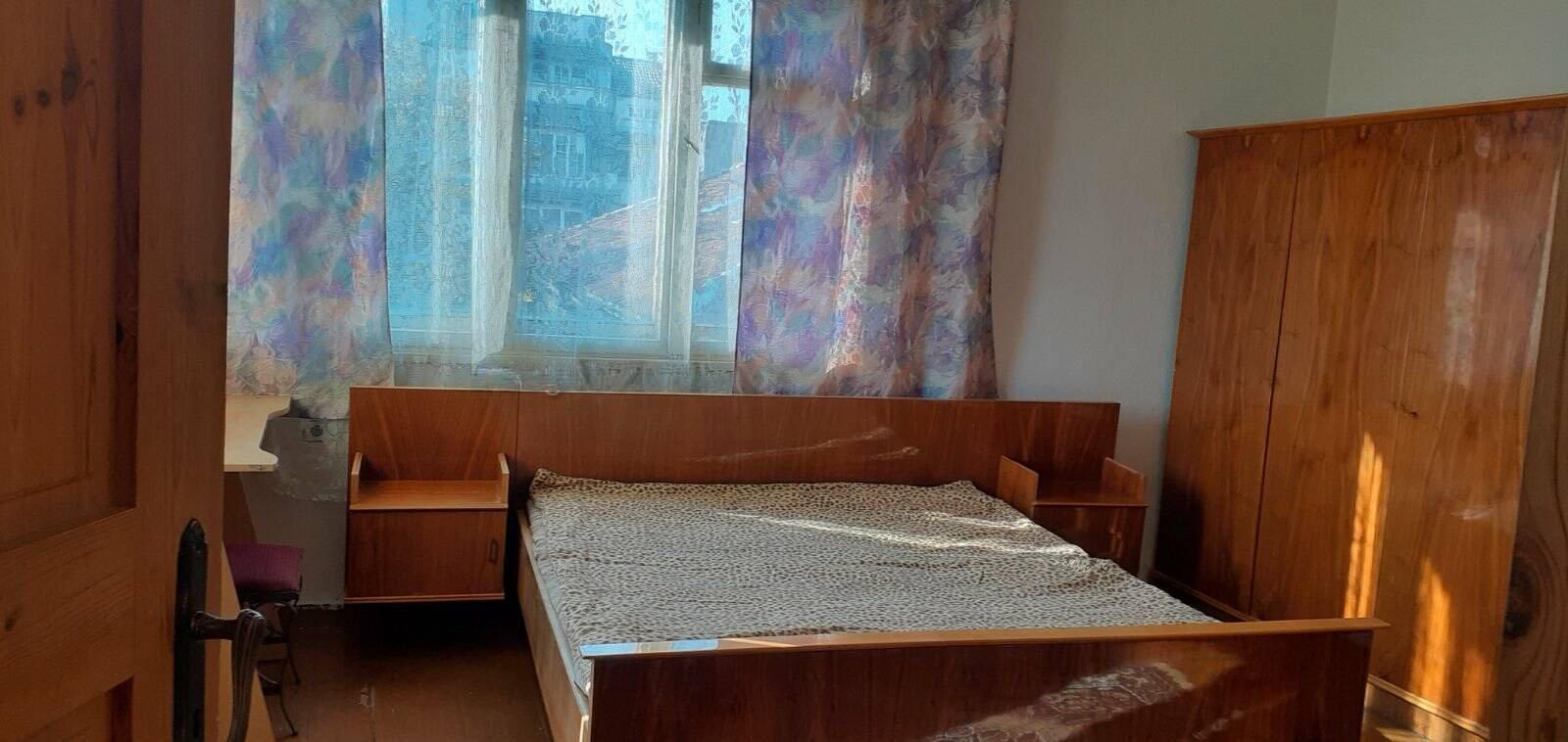 Тристаен имот в Центъра на гр. Пловдив