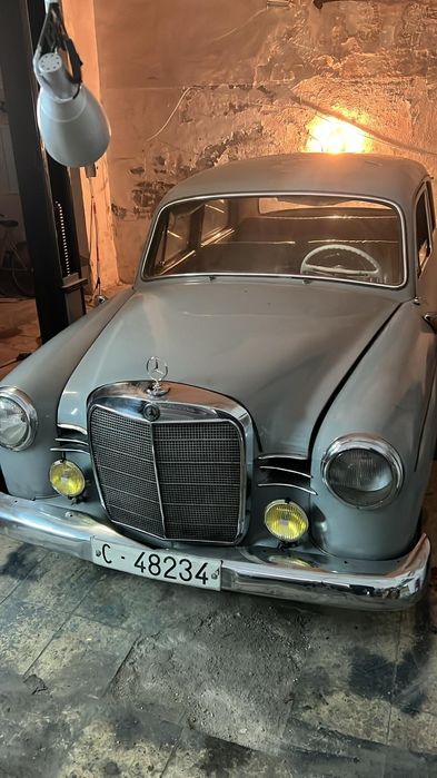 2x Mercedes Ponton – Proiecte de restaurare, Retromobil