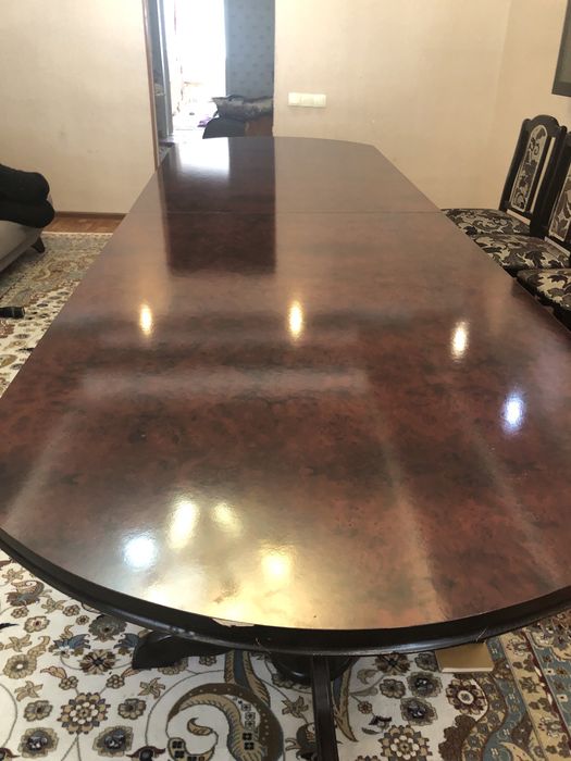 Стол в гостинную с доставкой