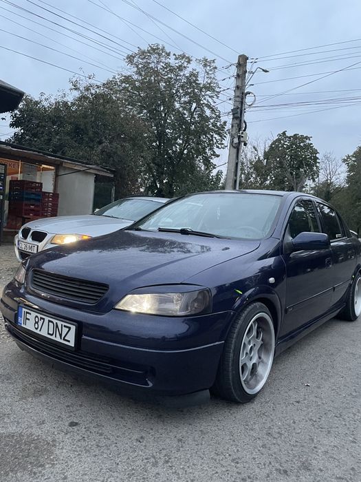 Vand sau schimb opel astra G 1.6 8v