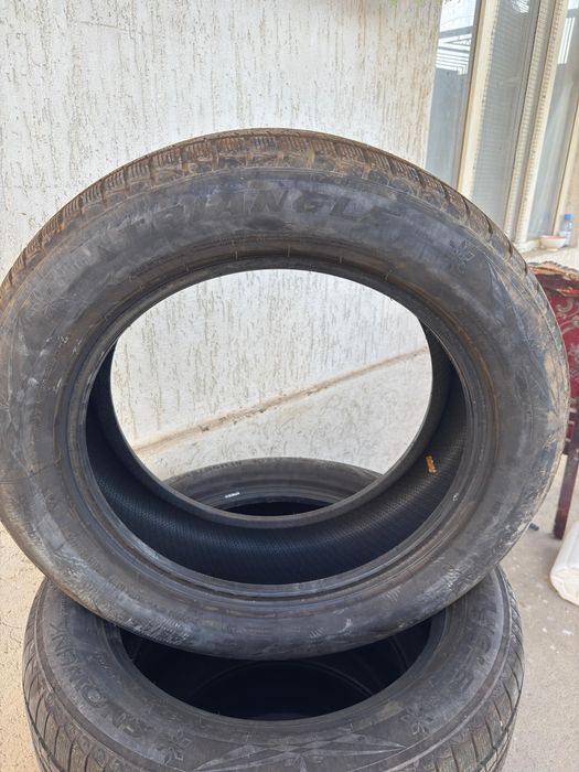 Продам шины зимние размер R19