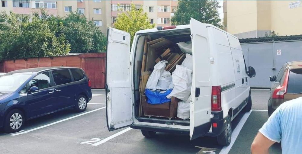 Transport moloz gunaoie debarasarii curti gradini apartamente ETC