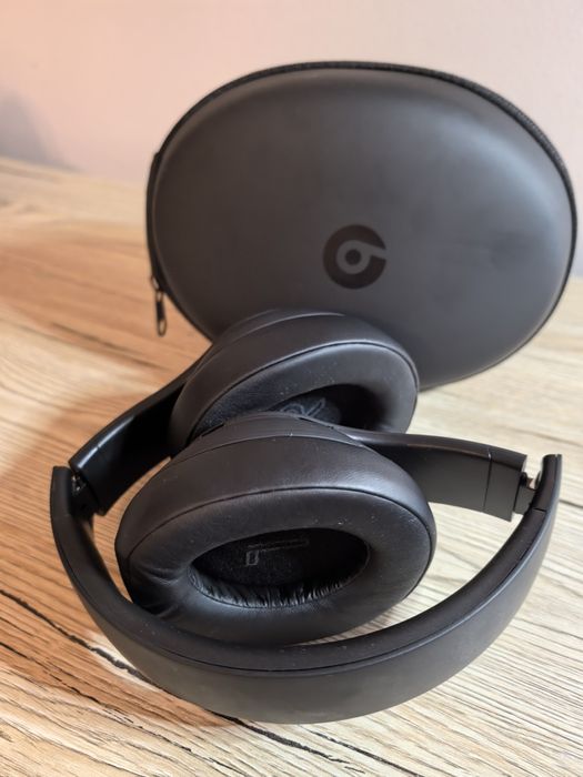 Casti Beats Studio Pro