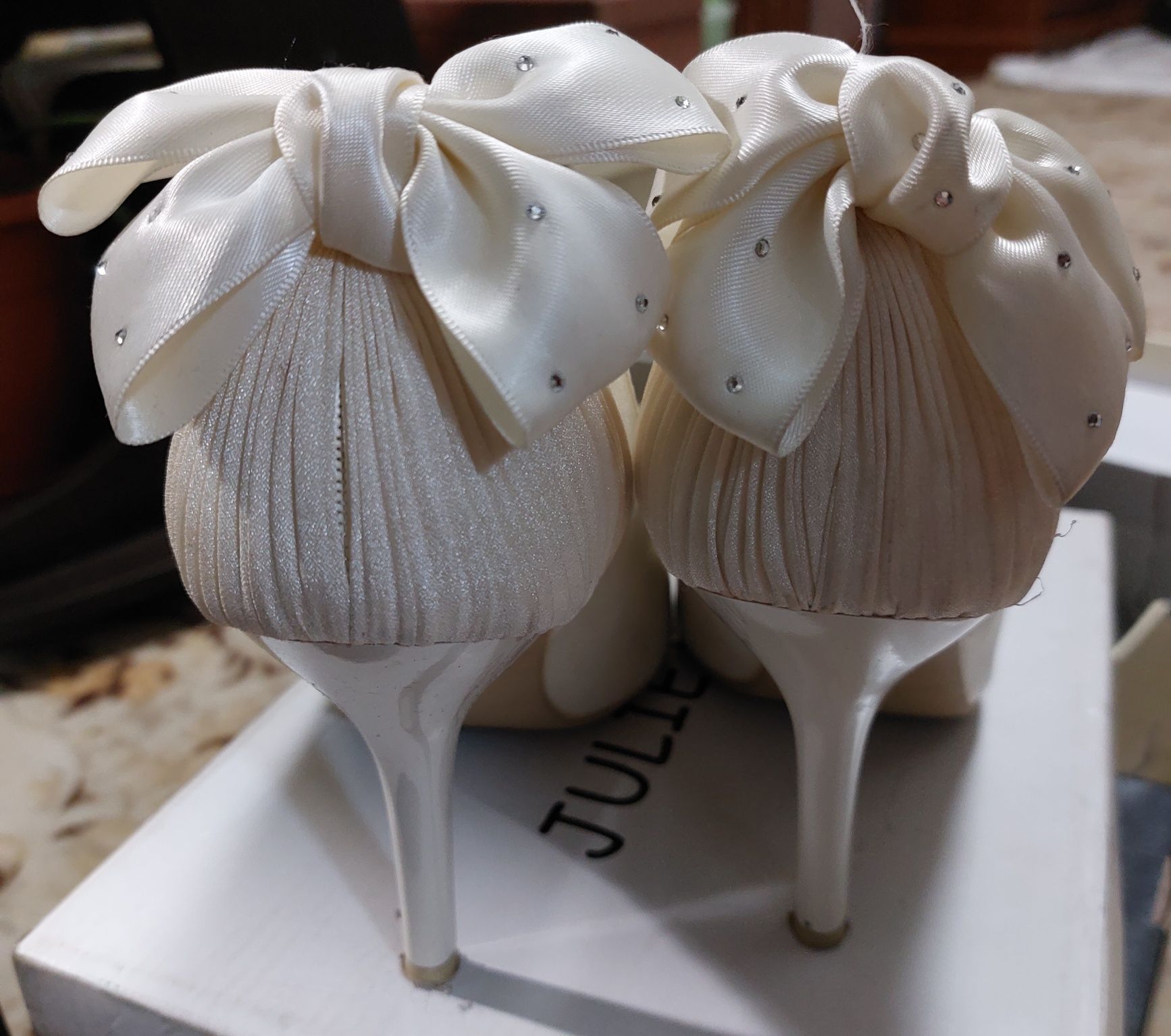 Свадебные   женские  туфли