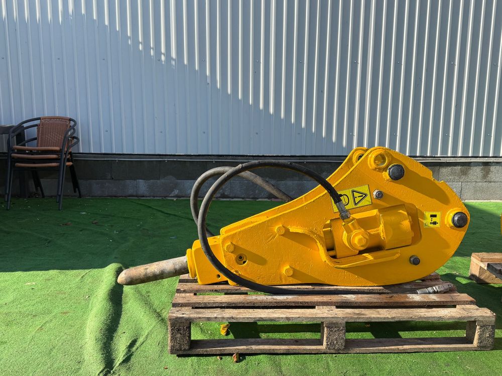 Picamere JCB si nu numai Jcb excavatoare si buldoexcavatoare