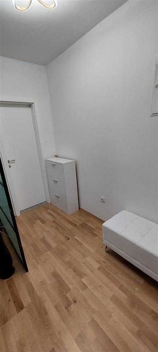 Дава се под наем Тристаен апартамент в Пловдив, Съдийски - 86 кв.м за 402.9 € - Снимка #1