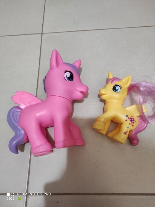 Лот от играчки за момиче - 20 лв.