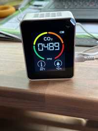 Дигитален уред за измерване качеството на въздуха  СО2 метър