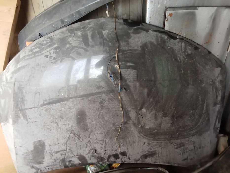 Продам капот Камри 50