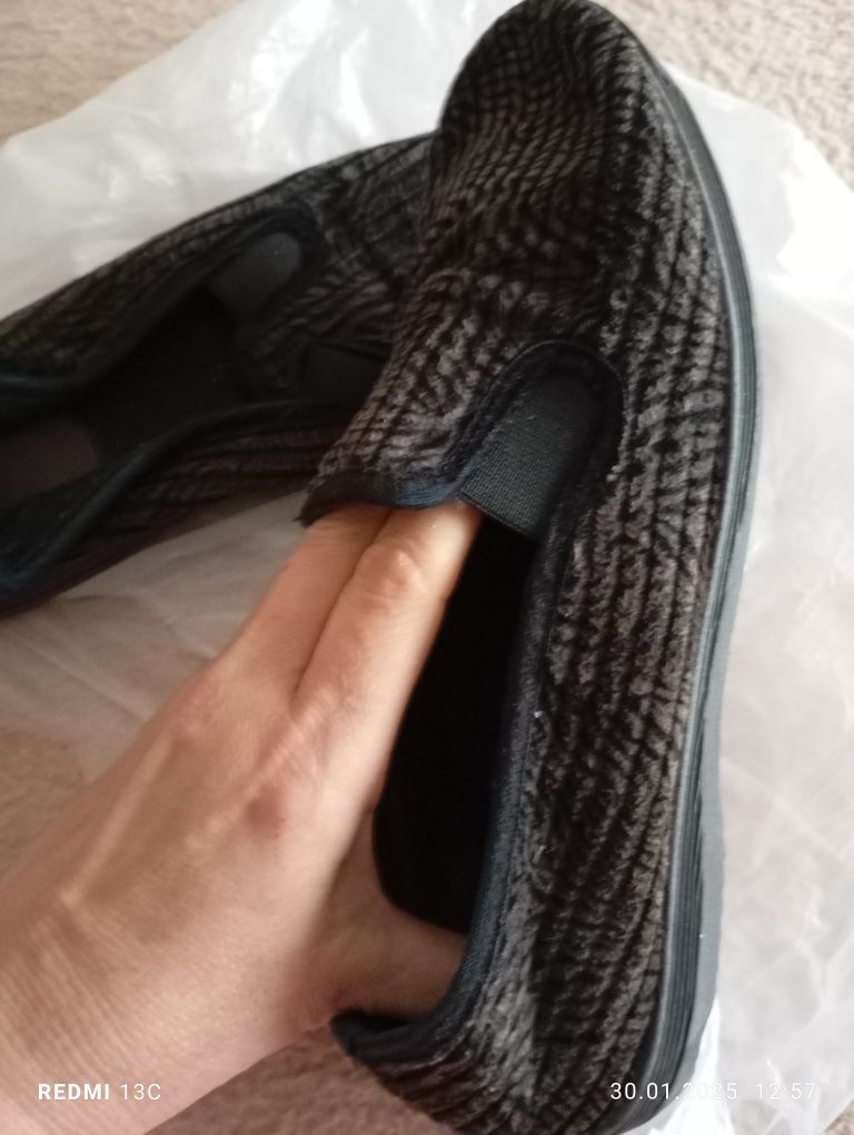 Pantofi vătuiți de casă 26 cm interior