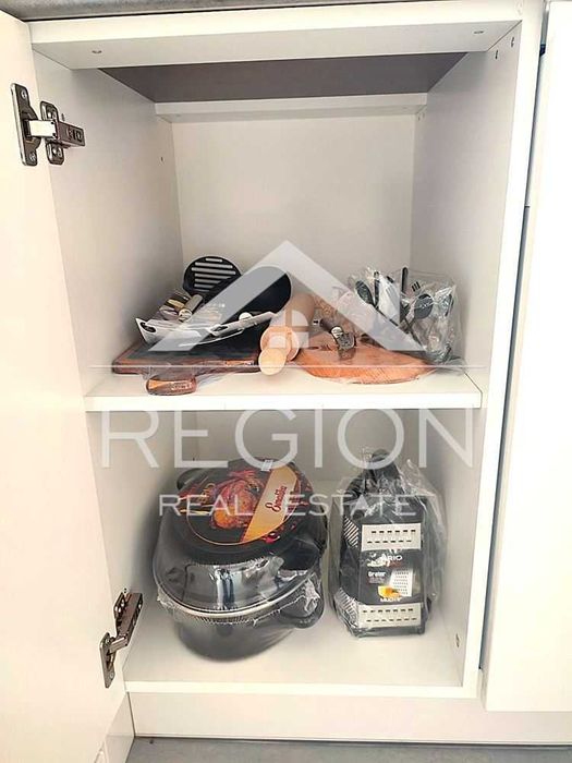 Дава се под наем Двустаен апартамент в к.к. Св.Св. Константин и Елена - 68 кв.м за 850 € - Снимка #13